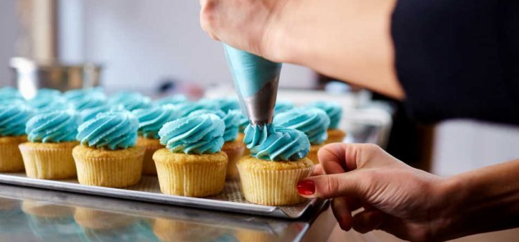 Cake And Muffin: Discover The Differences